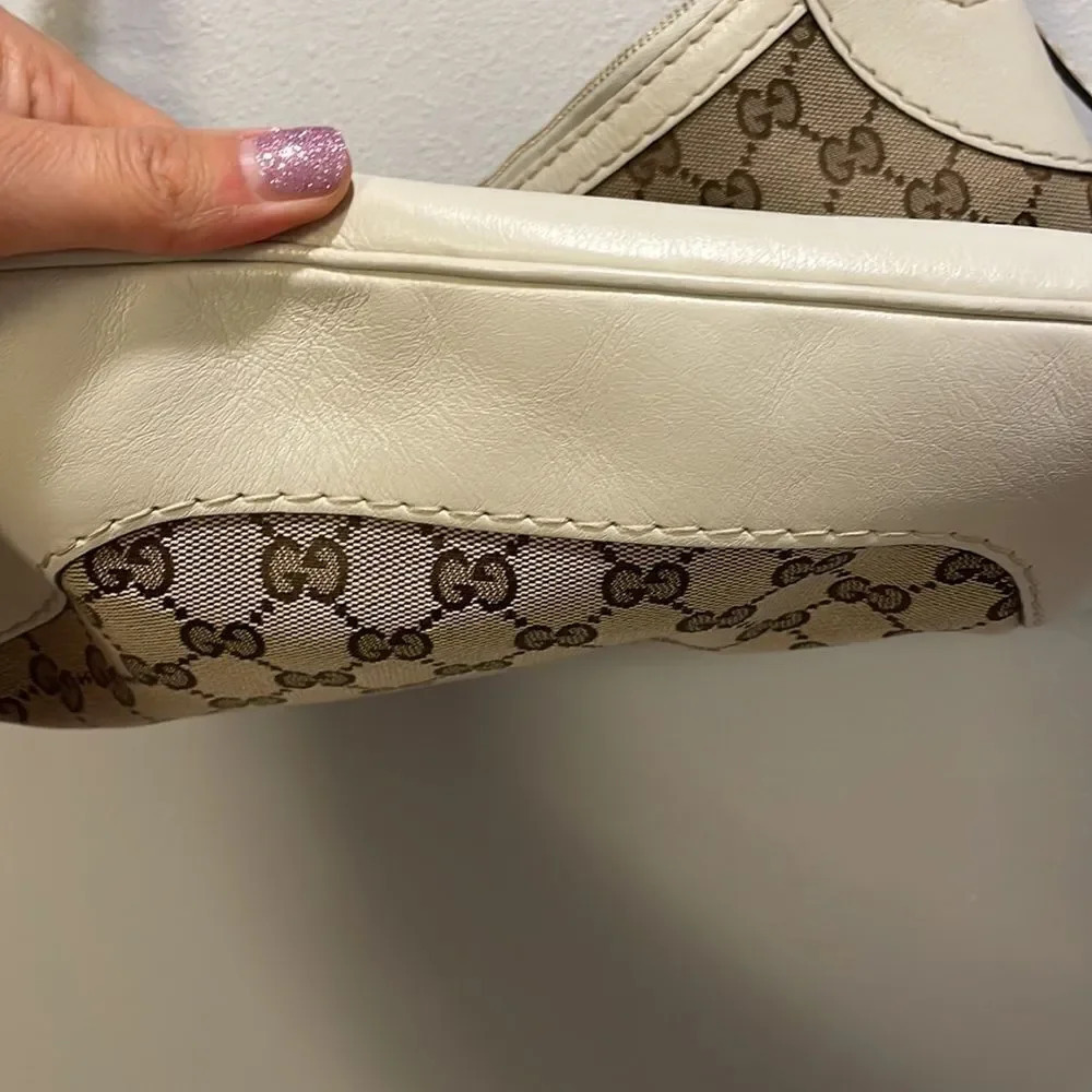 NWOT Gucci Authentic woman’s cloth and leather shoulder bag - Picture 9 of 15
